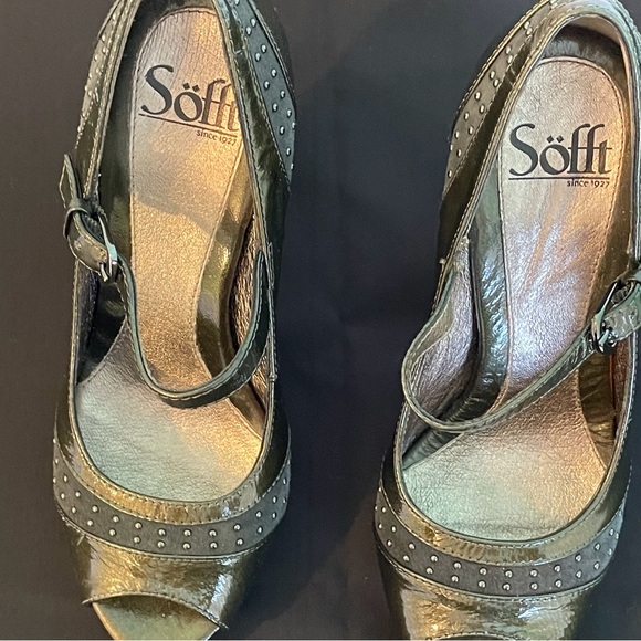 Sofft Raine Pewter Patent Pumps - Picture 11 of 13